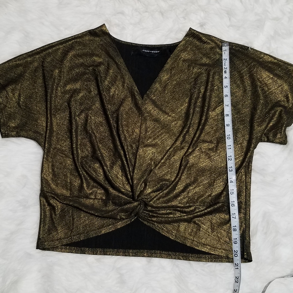 Code × Mode Gold Top - Picture 8 of 8